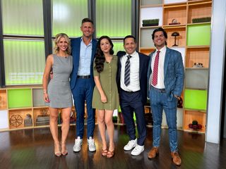 Laura Rutledge feet photo thumbnail