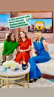 Laura Rutledge feet photo thumbnail