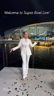 Laura Rutledge feet photo 9