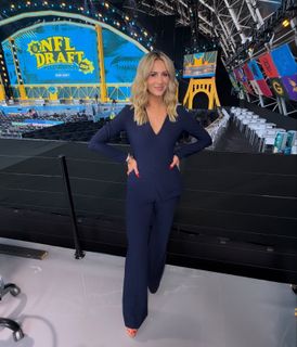 Laura Rutledge feet photo 11