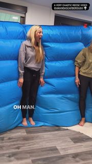 Laura Rutledge feet photo 1