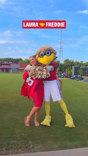 Laura Rutledge feet photo 2
