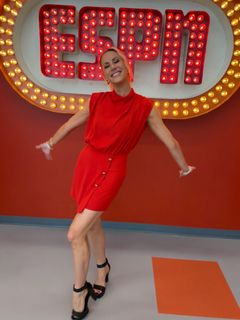 Laura Rutledge feet photo 10