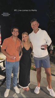 Laura Rutledge feet photo 8