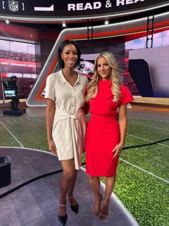 Laura Rutledge feet photo 3