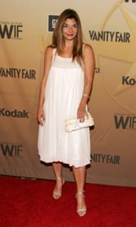 Laura San Giacomo feet photo thumbnail