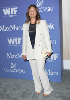 Laura San Giacomo feet photo thumbnail