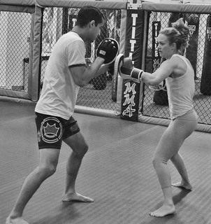 Laura Sanko feet photo thumbnail