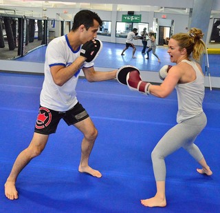 Laura Sanko feet photo thumbnail