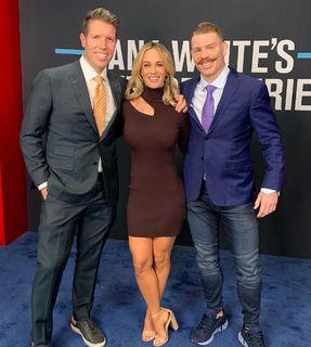 Laura Sanko feet photo thumbnail