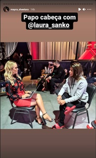 Laura Sanko feet photo thumbnail