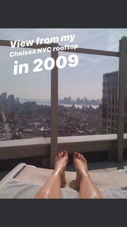 Laura Sanko feet photo thumbnail