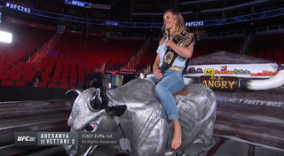 Laura Sanko feet photo thumbnail