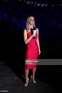 Laura Sanko feet photo thumbnail