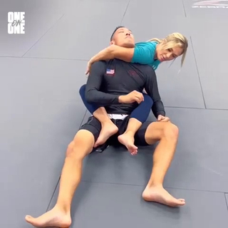 Laura Sanko feet photo thumbnail