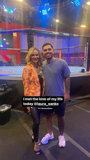 Laura Sanko feet photo thumbnail