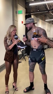 Laura Sanko feet photo thumbnail