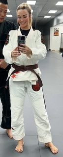 Laura Sanko feet photo thumbnail