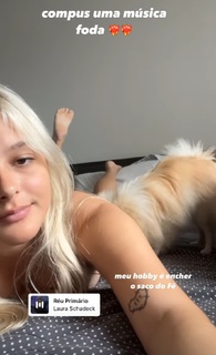 Laura Schadeck feet photo 9