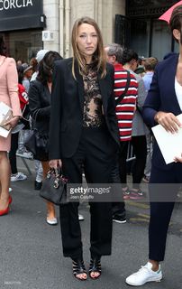 Laura Smet feet photo 4