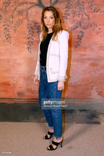 Laura Smet feet photo 17