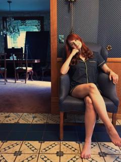 Laura Spencer feet photo thumbnail