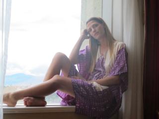 Laura Sánchez feet photo 1