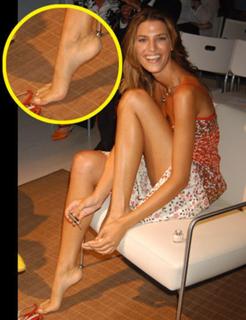 Laura Sánchez feet photo 5