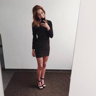 Laura Tesoro feet photo 17