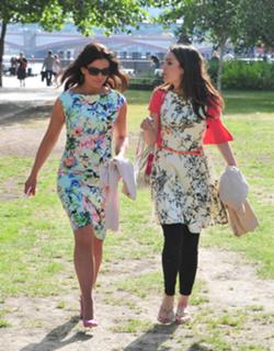 Laura Tobin feet photo thumbnail