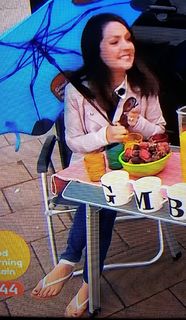 Laura Tobin feet photo thumbnail