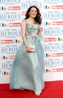 Laura Tobin feet photo thumbnail