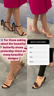 Laura Tobin feet photo thumbnail