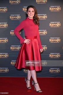 Laura Tobin feet photo thumbnail