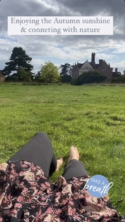 Laura Tobin feet photo thumbnail