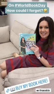 Laura Tobin feet photo thumbnail