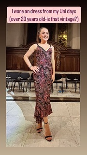 Laura Tobin feet photo thumbnail