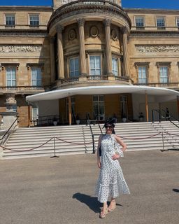 Laura Tobin feet photo thumbnail