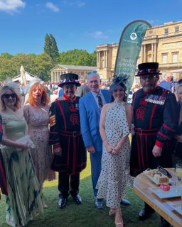 Laura Tobin feet photo thumbnail