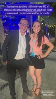 Laura Tobin feet photo thumbnail