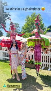 Laura Tobin feet photo thumbnail