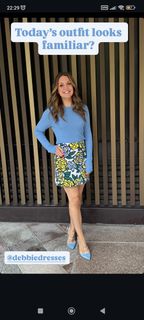 Laura Tobin feet photo thumbnail