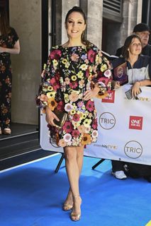 Laura Tobin feet photo thumbnail