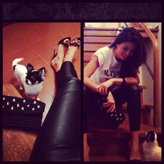 Laura Torrisi feet photo thumbnail