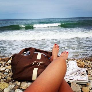 Laura Torrisi feet photo thumbnail