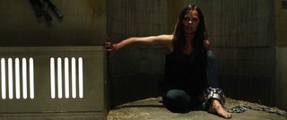 Laura Vandervoort feet photo thumbnail