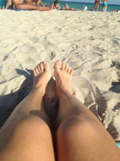 Laura Vitale feet photo 19