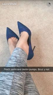 Laura Vitale feet photo 10