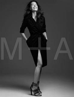 Laura Wasser feet photo 12