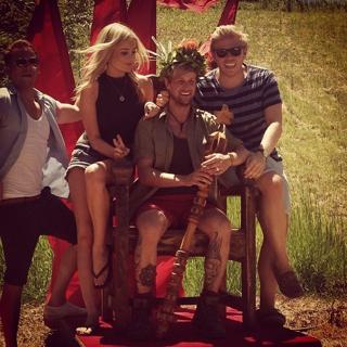 Laura Whitmore feet photo thumbnail